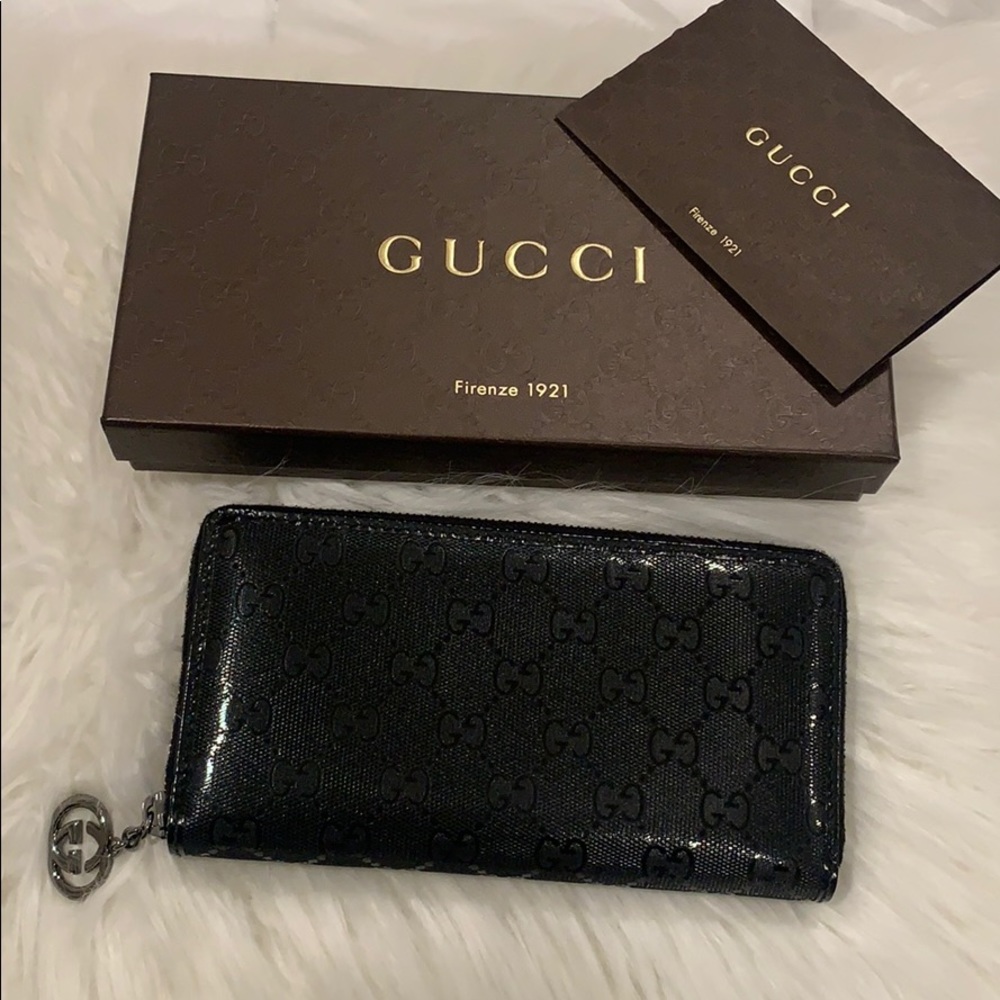 Auth Gucci Imprime zippy monogram wallet